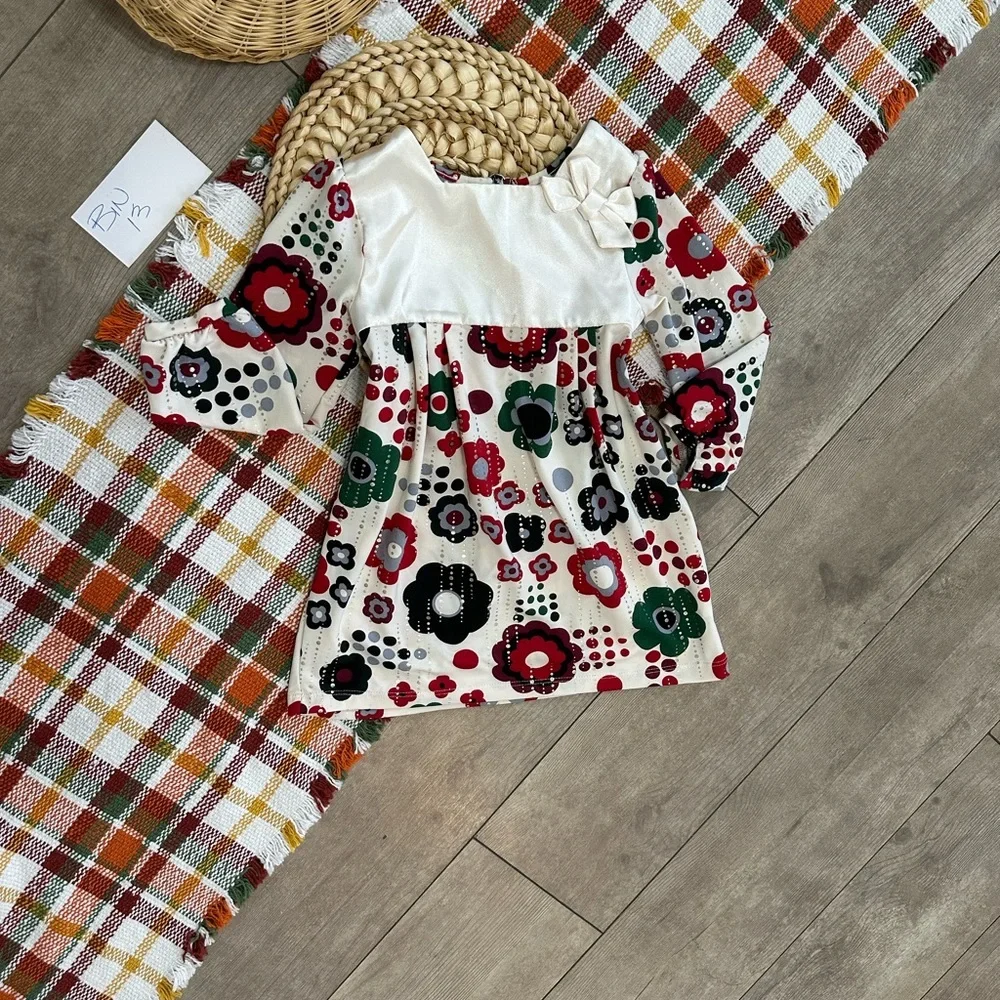 Y2K Children’s Place Girl Christmas Satiny Hippy Floral Dress Size 24 Months - Picture 8 of 15